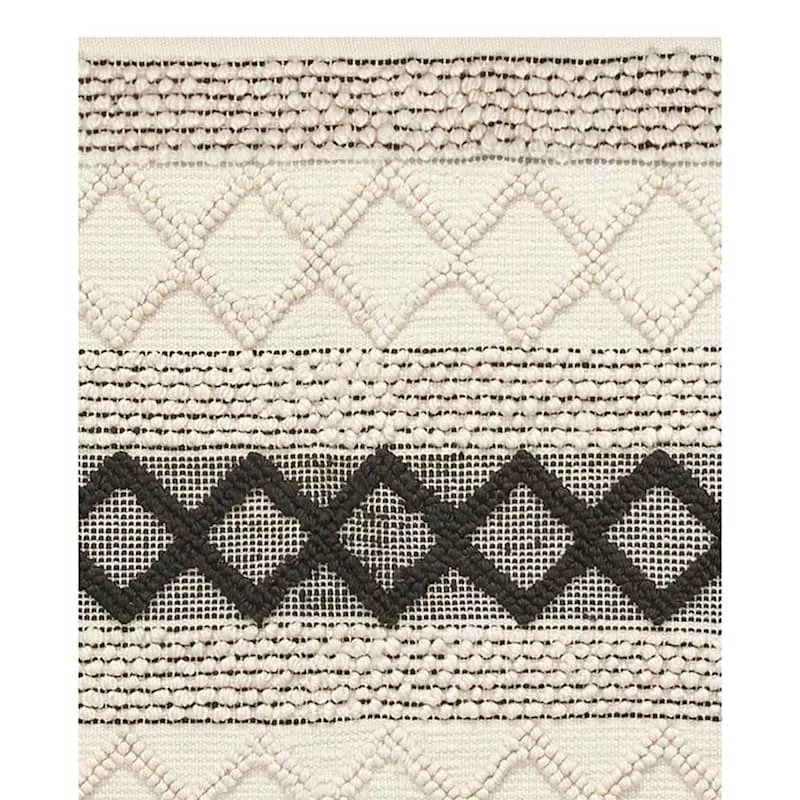 (B673) Found & Fable Noah Black & White Woven Runner, 2x5 4 (B673) Found & Fable Noah Black & White Woven Runner, 2x5 - Image 2