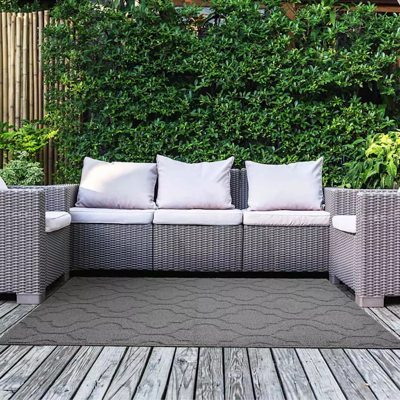 Brentwood Grey Double Quatrefoil Indoor & Outdoor Area Rug, 4x6 7 Brentwood Grey Double Quatrefoil Indoor & Outdoor Area Rug, 4x6 - Image 5