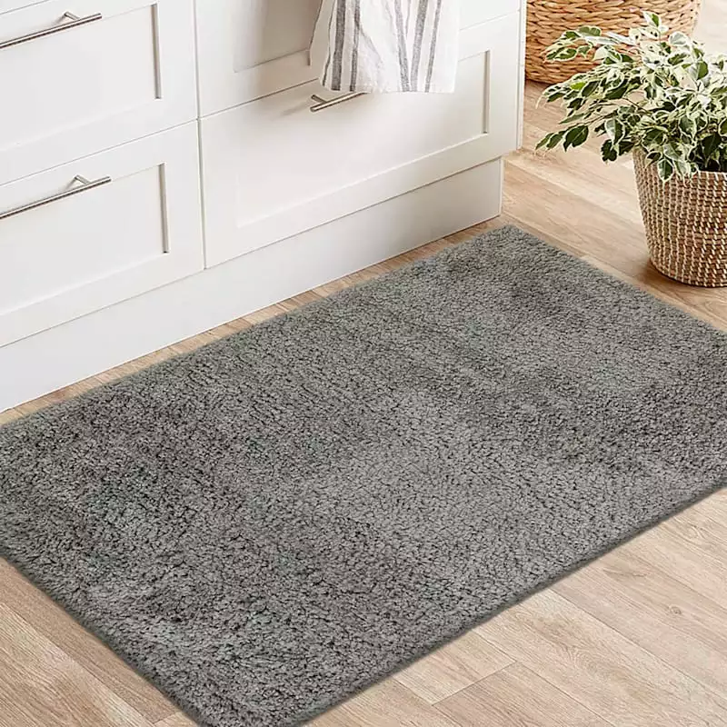 (C193) Kodiak Grey Shag Accent Rug, 3x5 9 (C193) Kodiak Grey Shag Accent Rug, 3x5 - Image 7