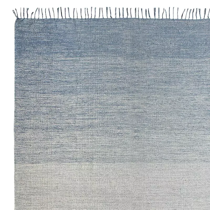 (D522) Blue Ombre Fringe Area Rug, 7x10 4 (D522) Blue Ombre Fringe Area Rug, 7x10 - Image 2